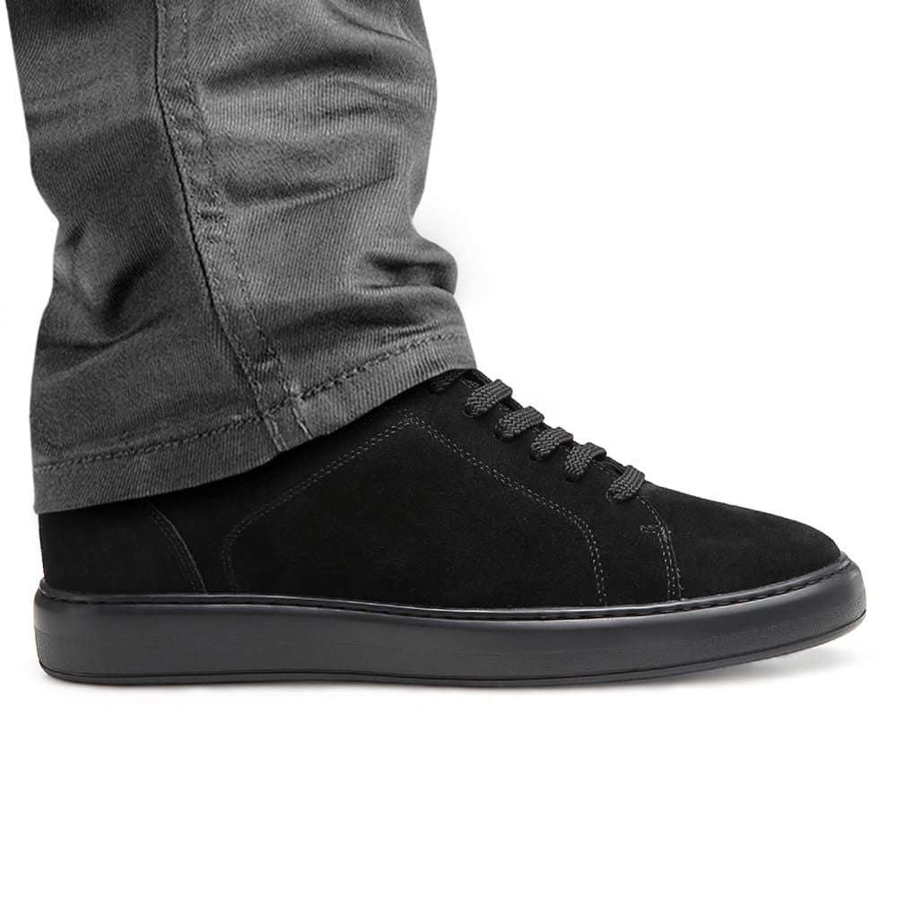 Side view of Mr. Jackie black suede sneakers showing 7 cm total height increase.