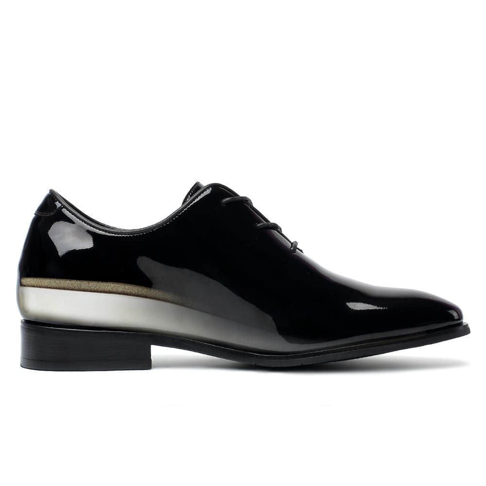 Black patent leather dress shoe with hidden insoles 7 cm taller