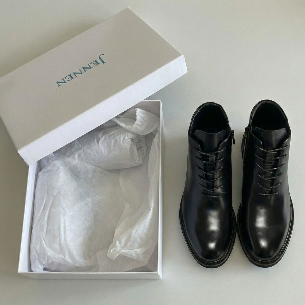 Mr. Barnett Black 8cm | Height-Boosting Lace-Up Boots (3.2")